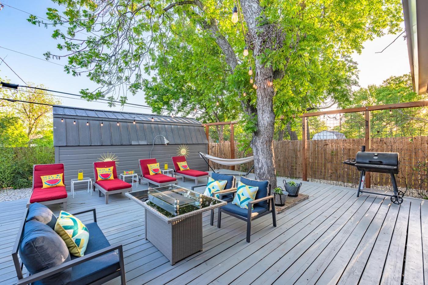Serene Pool & Firepit In Stunning Home By Airport San Antonio Exterior foto