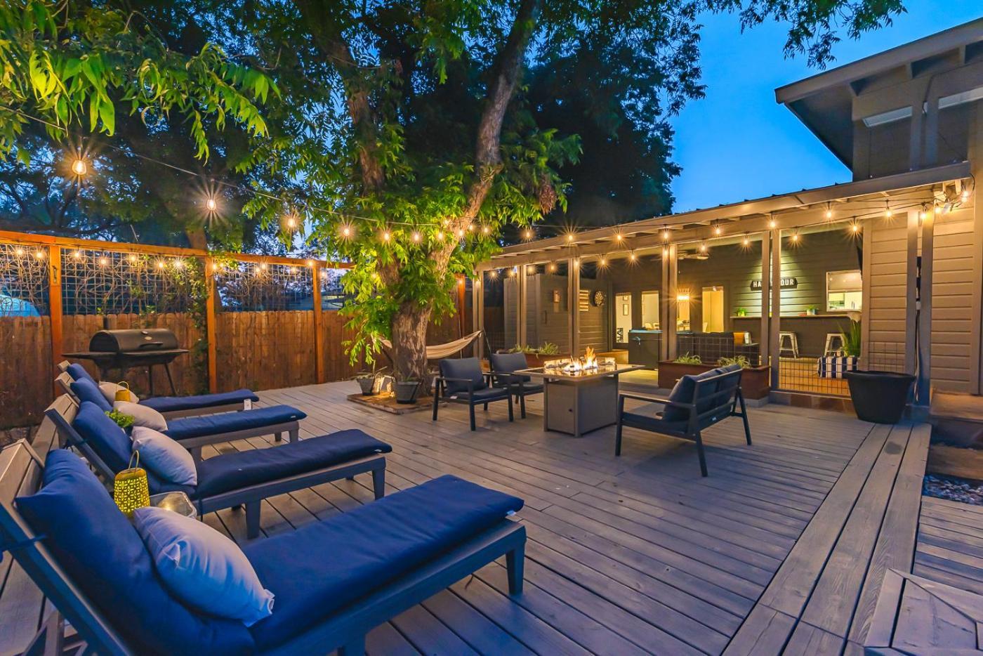 Serene Pool & Firepit In Stunning Home By Airport San Antonio Exterior foto